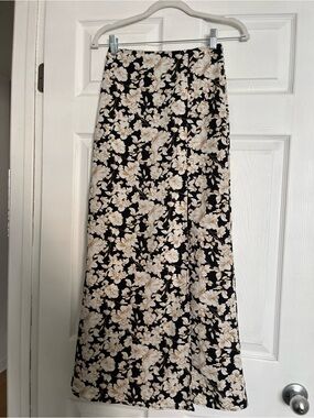 Forever 21 Black Maxi Skirt with Cream Floral Print